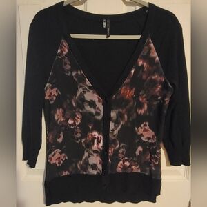 Maurices Size XS Black Floral V Neck Top
